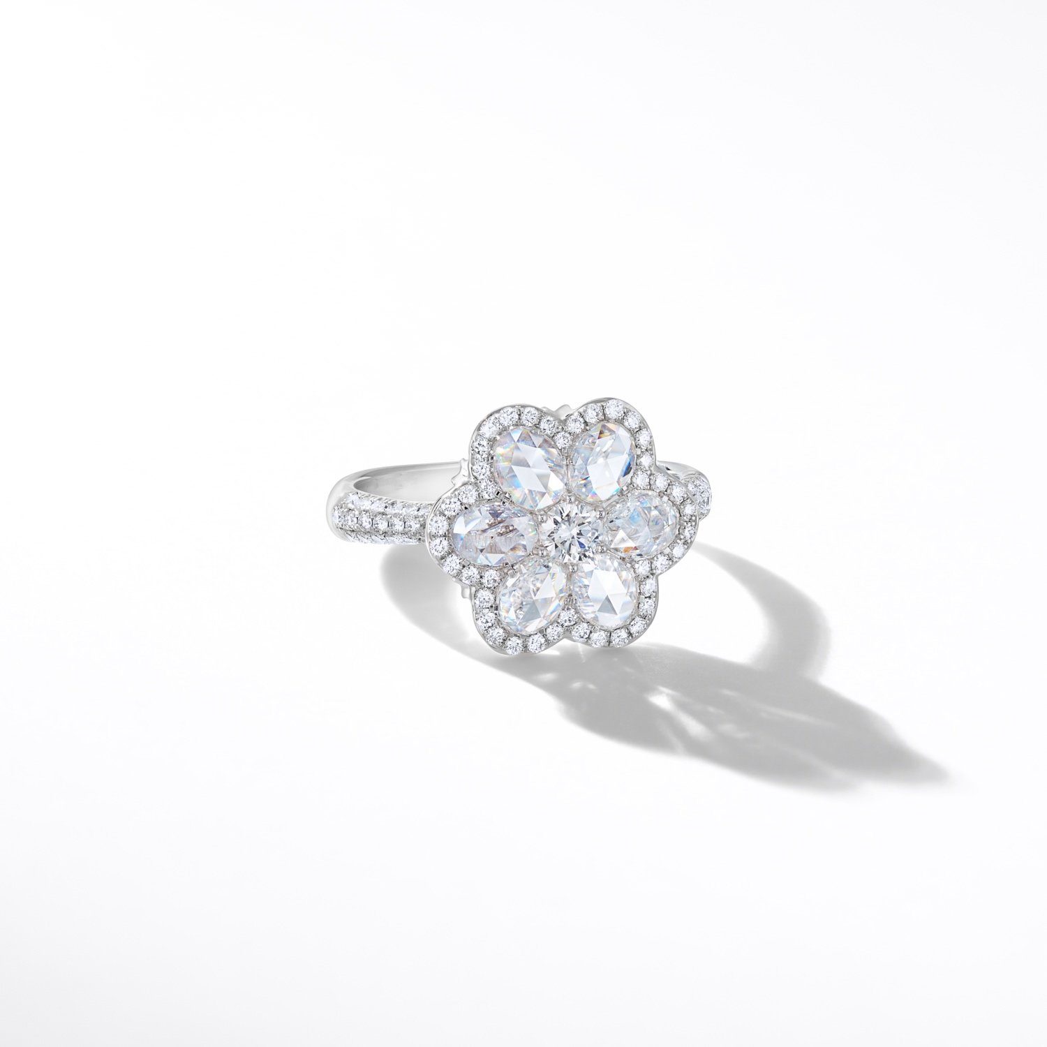 64Facets Floral Diamond Ring