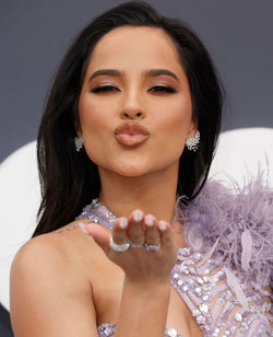 Image of Becky G 64 Facets diamond ring 2022 Billboard Music Awards May 15th Las Vegas