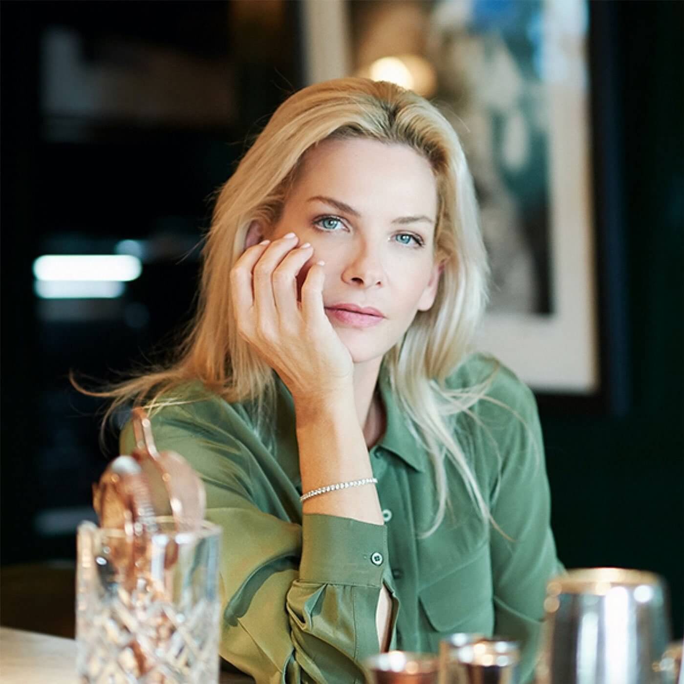 Image of Sarah Nicollier with 64Facets