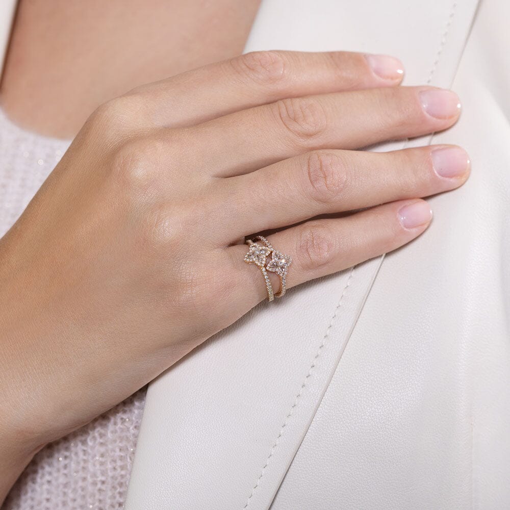 64Facets blossom diamond ring set in 18k gold