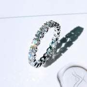 Brilliant cut diamond eternity band for wedding ring