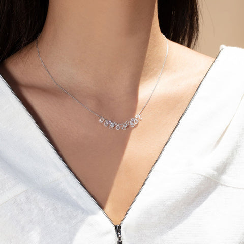 64Facets Rose Cut Diamond Necklaces with a Cluster of diamonds in the center and 18k gold chain