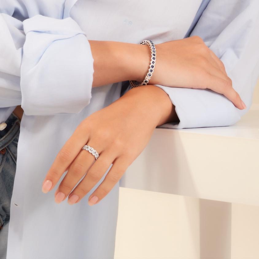 Scallop Diamond Arc Ring